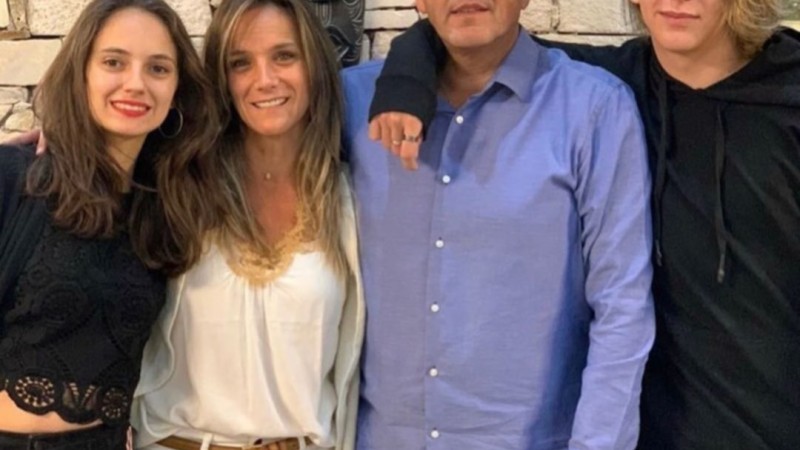 Tomás Massa, el hijo de Sergio, es muy popular en Twitter y se ríe de si mismo y de sus padres